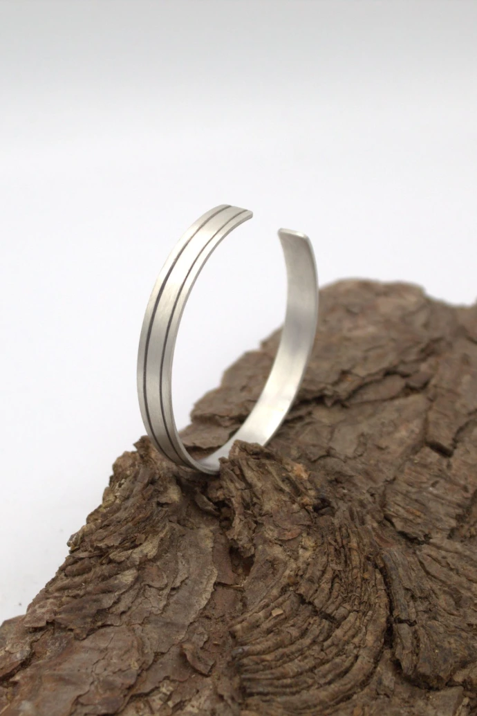 Braclet ouvert en Argent 925 et patine